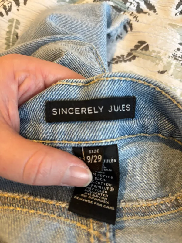 Sincerely Jules Cutoff Shorts - Image 3