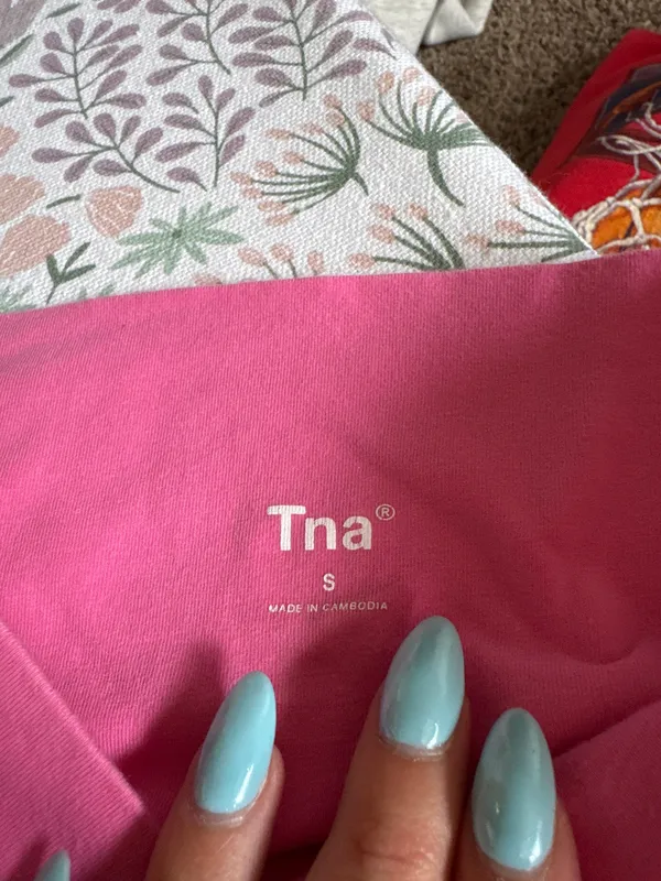 TNA Biker Shorts Aritzia - Image 5