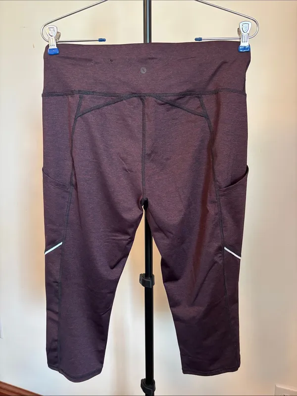 Xersion Maroon Capri Leggings with Reflective Accents - Image 4