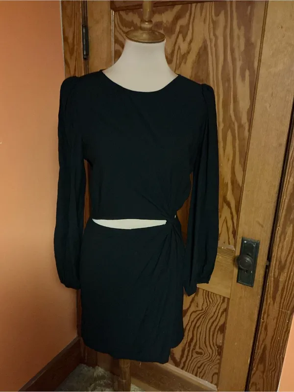 LucyParis Black Cutout Mini Dress Long Sleeve Side Twist Cocktail Party Size M - Image 5