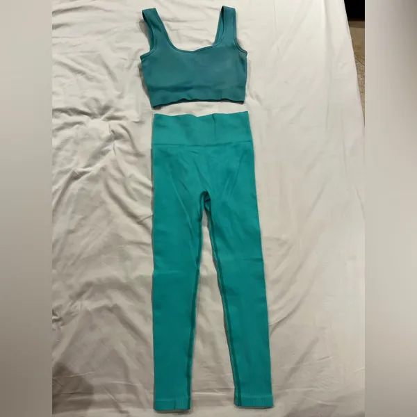 Teal Ribbed Sports Bra and Leggings Set - Image 2