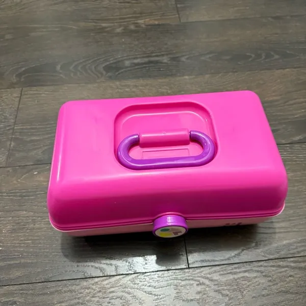 Vintage Women’s Pink Caboodles Train Makeup Case Holder Plastic - Image 2