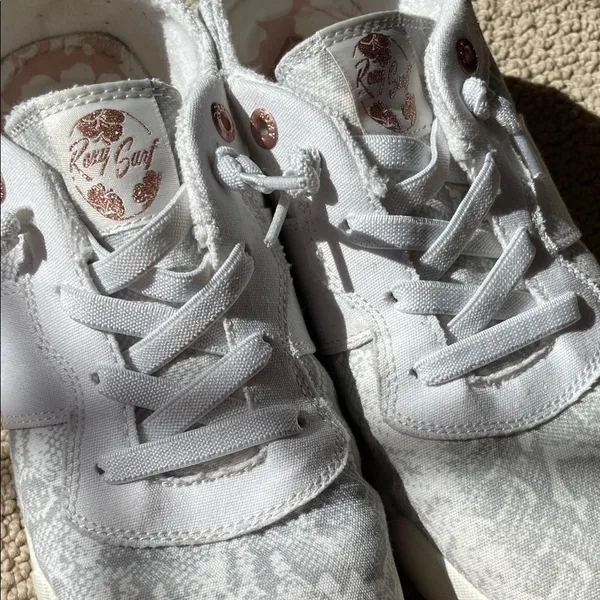Roxy White Slip-On Snake Pattern Sneakers - Image 7