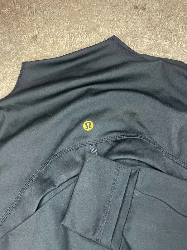 Lululemon black and gold define jacket  - Image 4