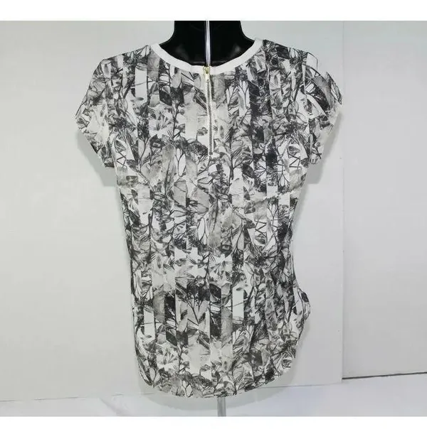 ladies H&M top size 4 with no stains - Image 2