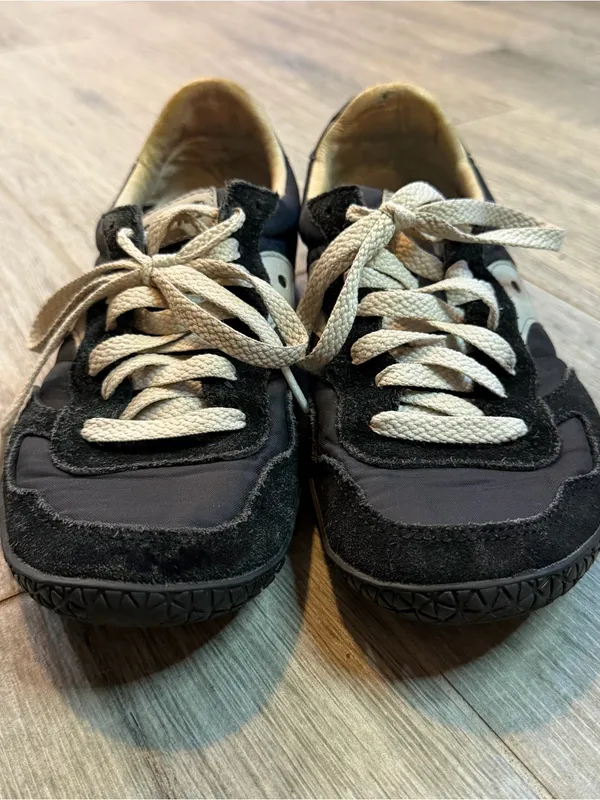 Saucony Bullet Size 8 Sneaker Track Shoe Low-top Retro Suede Leather Black - Image 2
