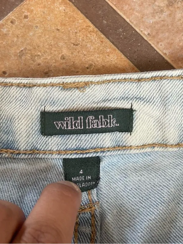 wild fable Light Wash highest rise Denim High-Rise Frayed Hem Shorts - Image 3