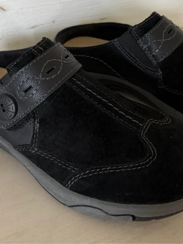 Earth Spirit Gelron Cushion Women Size 7.5 Extra Wide Black Suede Clogs Mule NEW - Image 6