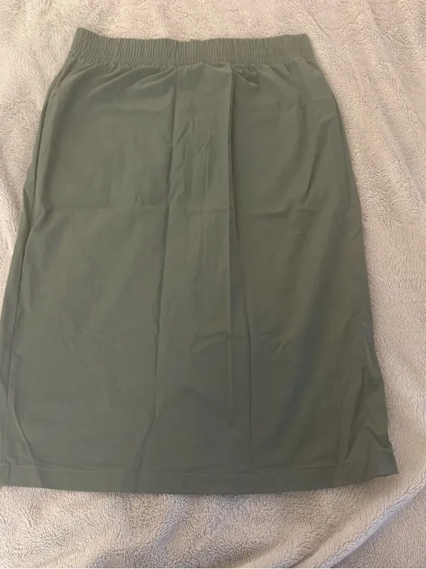 Abercrombie Cargo Midi Skirt - Image 2