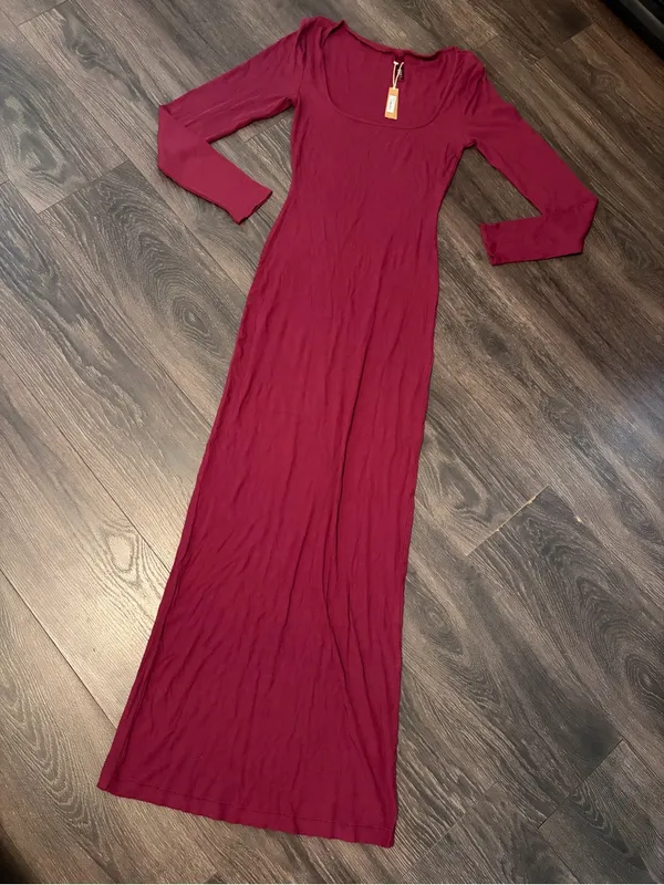 NWT SKIMS Wine Body Shaping Stretch Ribbed Modal Maxi Dress L Kim Kardashian - Image 4