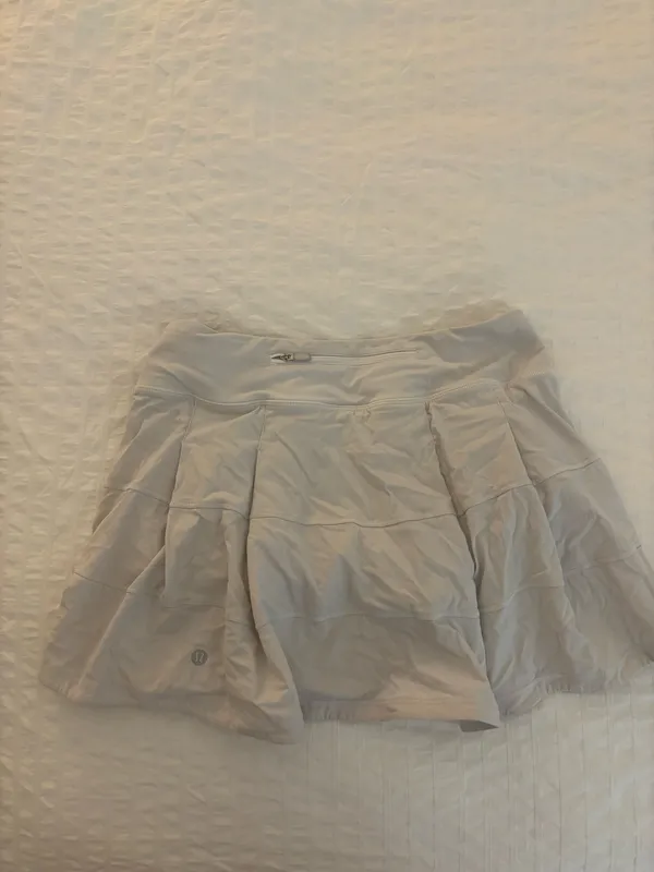 White Lululemon Skirt 4 Tall  - Image 4