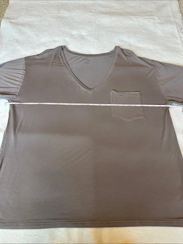 Kyte Baby Women’s Short Sleeve Bamboo V-Neck Pocket T-Shirt - Gray/Plum XXL - Image 4