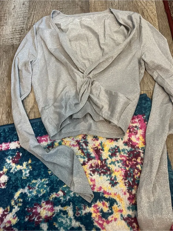 Abercrombie Shimmer Knot-Front Long Sleeve Top - Gray - Image 7