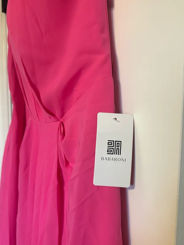 One-Shoulder Hot Pink Evening Dress - Image 3