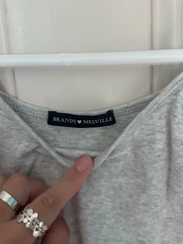 Brandy Melville Cropped Tank Top - Image 3