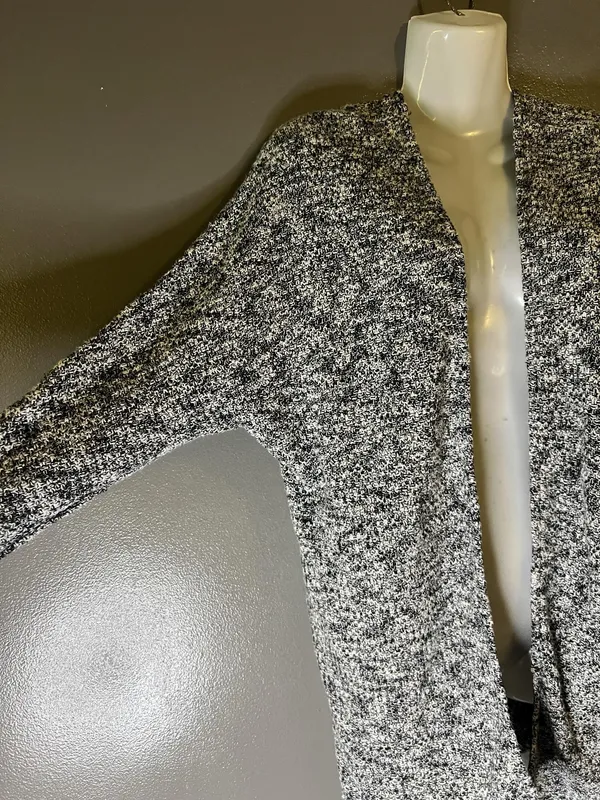 American Eagle Outfitters Cardigan Sweater Womens Small Gray V Neck Open Front - Image 4