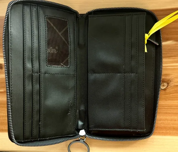 Full Size PU Leather Wallet With Wristlet Clutch Strap - Image 4