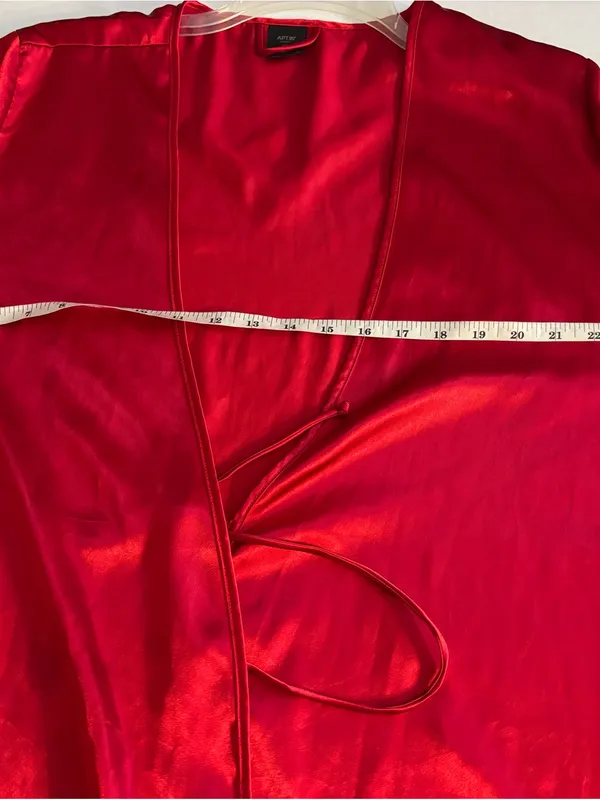Apt. 9 Women’s Red Short Satin Wrap Robe Size XXL - Image 9