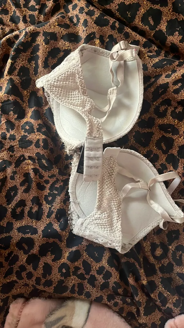 Victoria's Secret Bra - Image 2