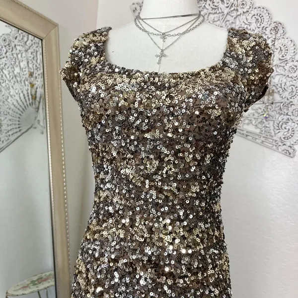 Scala 100% Silk Gold & Silver Sequin Mini Dress Size 0 / fits S - Image 4