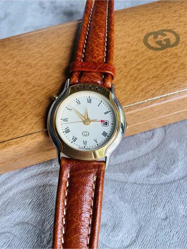 Ladies GUCCI DRESS watch🔥🔥 - Image 2