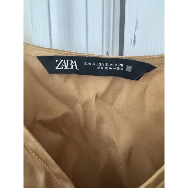 Zara Gold Satin Embroidered Camisole Top V-Neck Peplum Tank Small - Image 3