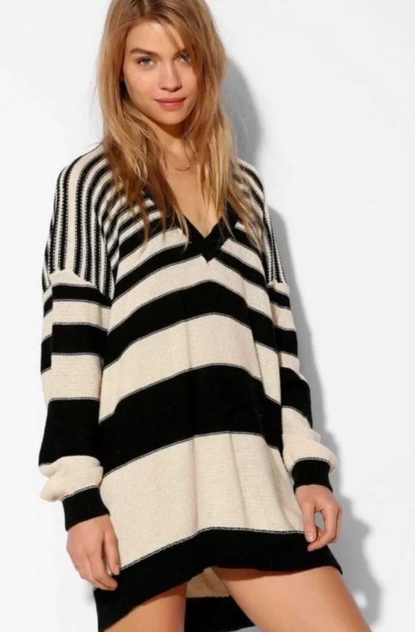 Urban Outfitters BDG Boyfriend Striped Oversized Knit V Neck Long Sweater - Image 2