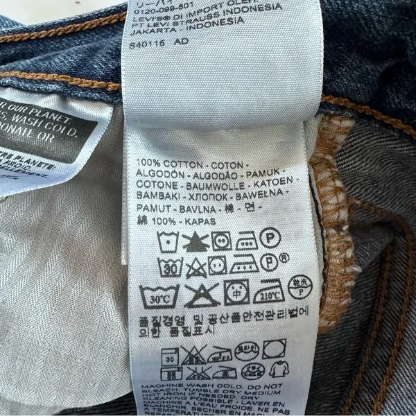 Levi’s 501 Mid-Rise Medium Wash Denim Cutoff Shorts • Sz 25 - Image 11