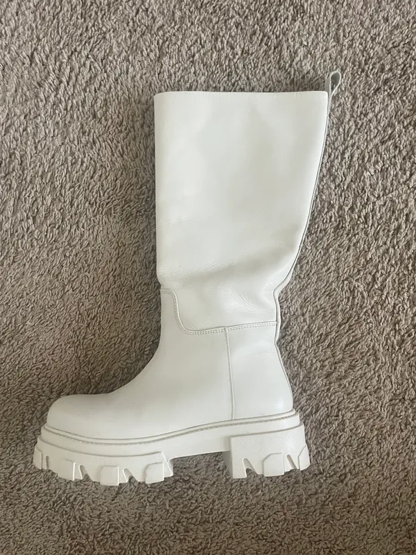 Steve Madden Boots - Image 2