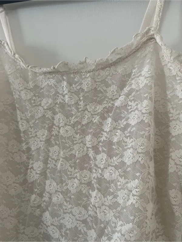 Old Navy Ivory White Lace Cami Top Medium Dainty Bridal Ethereal Romantic - Image 3