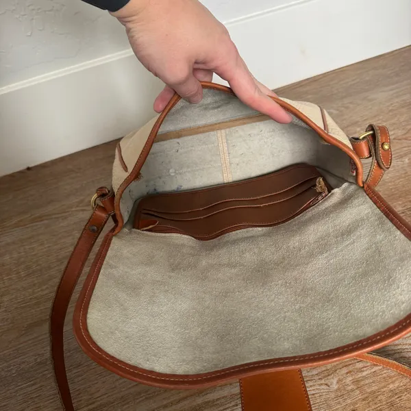 Vintage Dooney & Bourke AWL Equestrian Bag Natural Cream British Tan Brass USA - Image 7