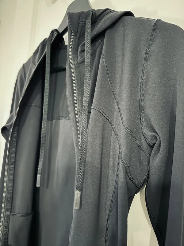 Lululemon Define Hooded Jacket Nulu size 4 - Image 10