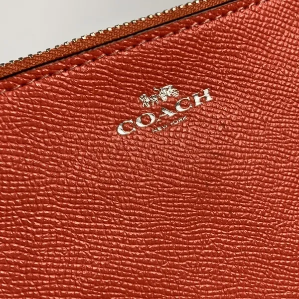 Coach small wristlet clutch‎ coral - Image 2
