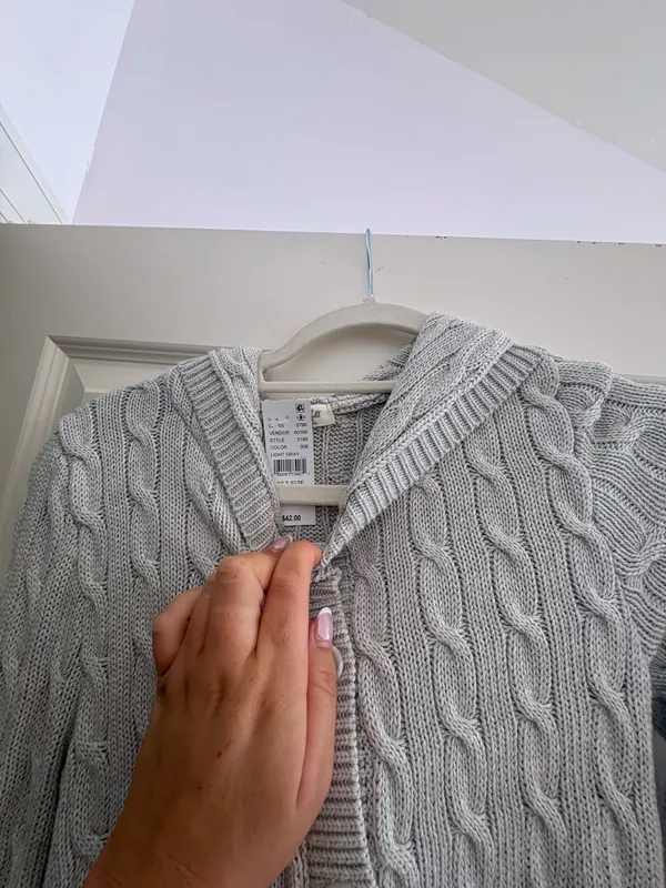 Brandy Melville Sweater - Image 2