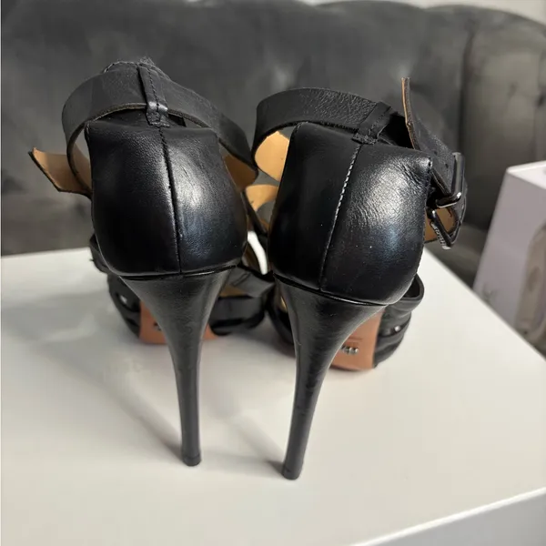 Schutz Eirininn black leather cutout heels, 7B - Image 4