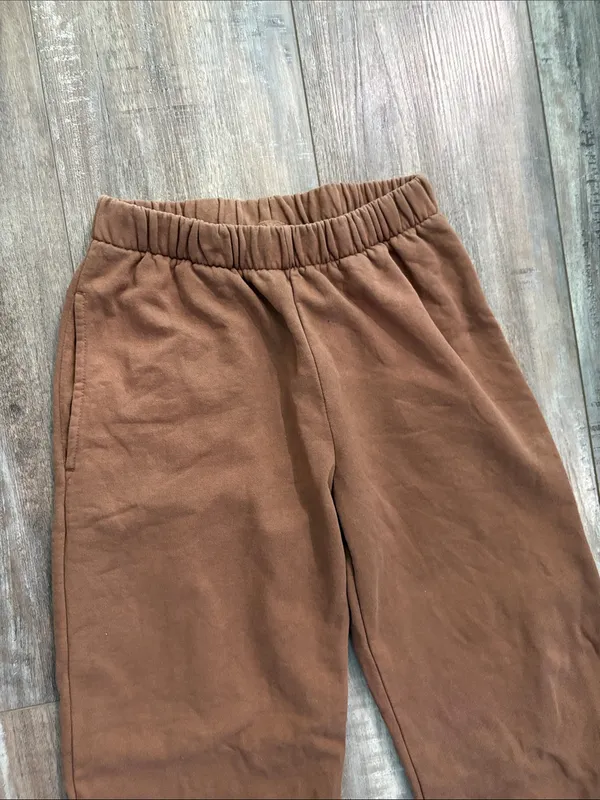 Brandy Melville Brown Rosa Sweatpants - Image 4