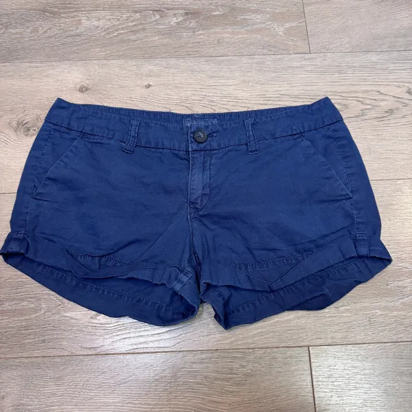 American Eagle Outfitters Navy‎ Blue Cotton Chino Shorts Cuffed Size 4 Y2K 2012 - Image 2