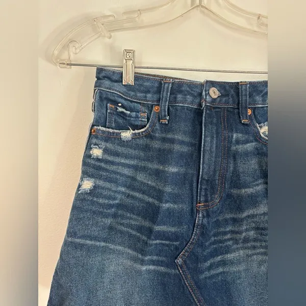 Abercrombie distressed denim skirt size 0 100% cotton - Image 5