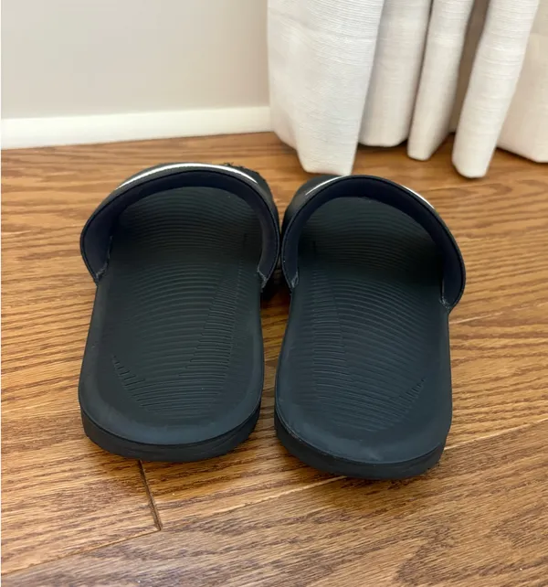 Black Nike Women’s Slides - Image 4