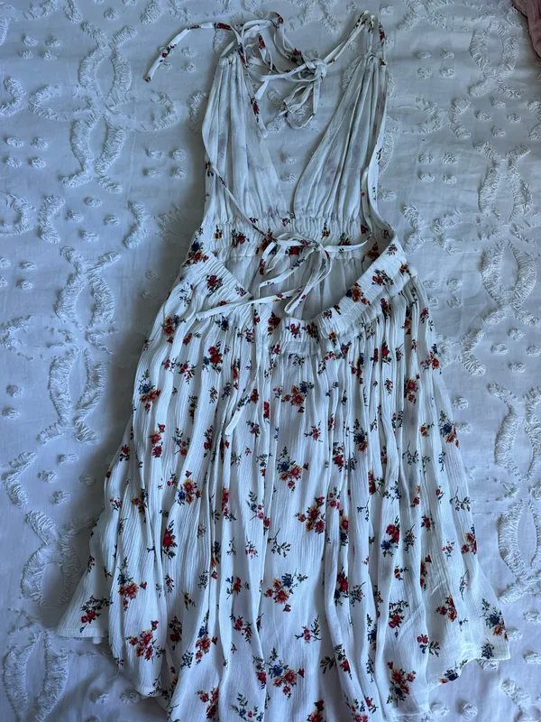 Forever 21 White Floral Sundress - Image 4