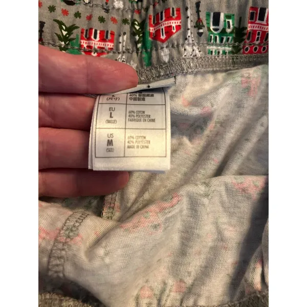 Disney Parks Holiday / Winter theme lounge joggers Mickey Mouse, Size M - Image 8