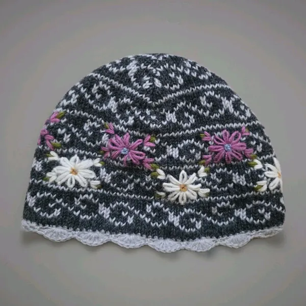 Lost Horizons Beanie Womens Floral Hat OSFM Multicolor Nepal Wool Fleece Lined - Image 2
