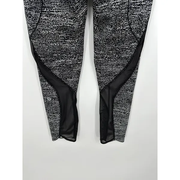 Lululemon Pace Perfect Air Time White Black 7/8 Tight‎ Leggings Women's Size 6 - Image 7