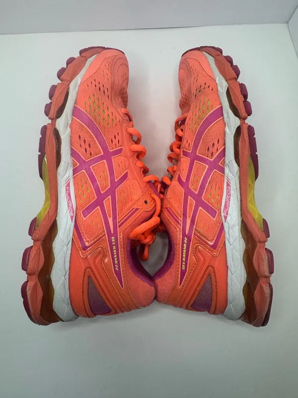 Asics Gel Kayano 22 Running Shoes Size 7 - Image 6