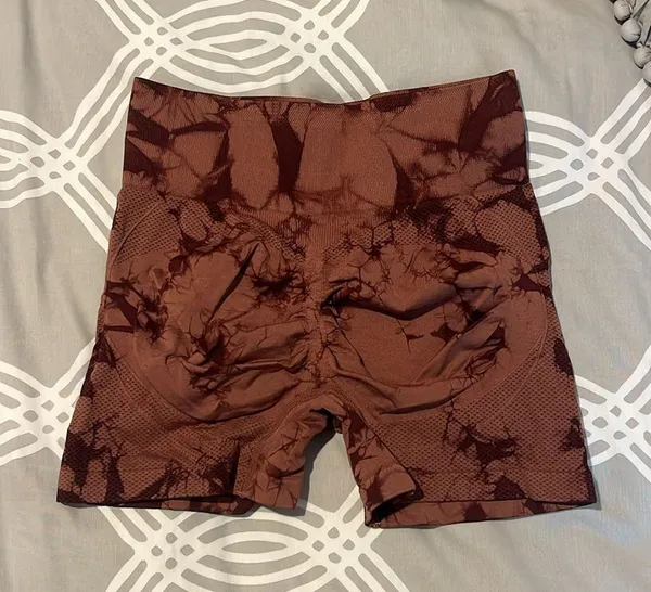 Brown tie dyed high waisted biker shorts - Image 2