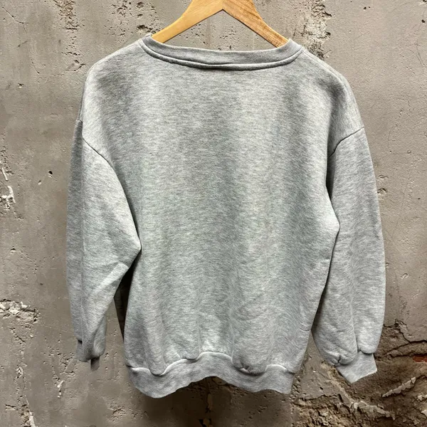 Vintage 90s Gray Guess Embroidered Logo Crewneck Sweatshirt Adult Medium M 80s - Image 5