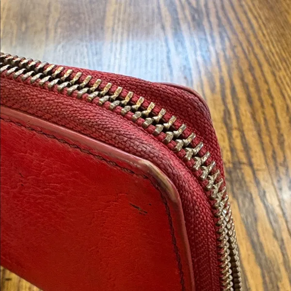 Fossil Bright Red Leather Clutch - Image 7