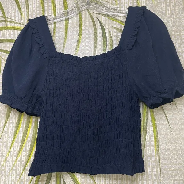 Monteau LA navy blue Square Neck shirred puff sleeve top Size M - Image 3