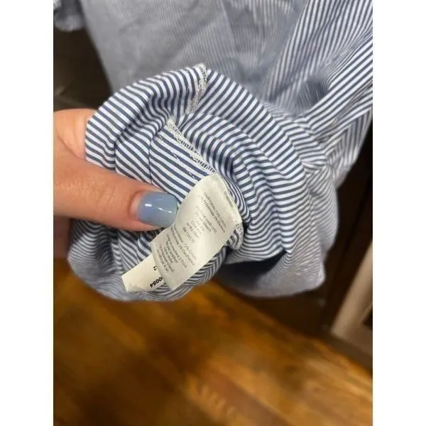 Vineyard vine‎ Blouse stripe ruffles size small - Image 4