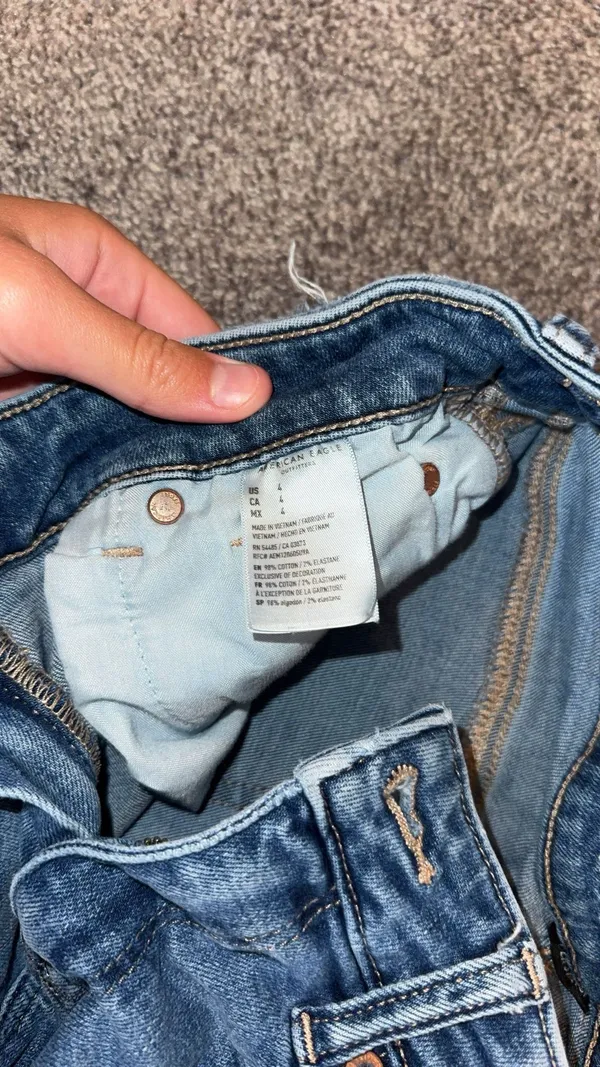 American Eagle Shorts - Image 2